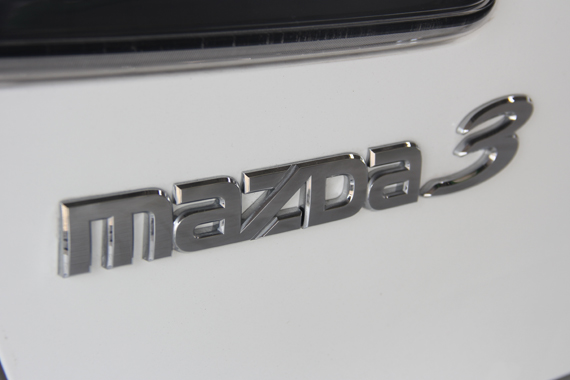 mazda 3 เครื่องเสียง รถยนต์