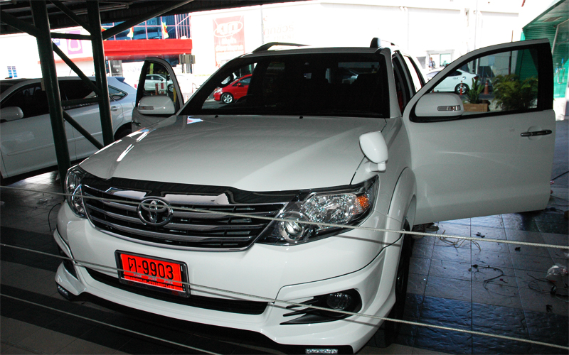  TOYOTA FORTUNER เครื่องเสียง