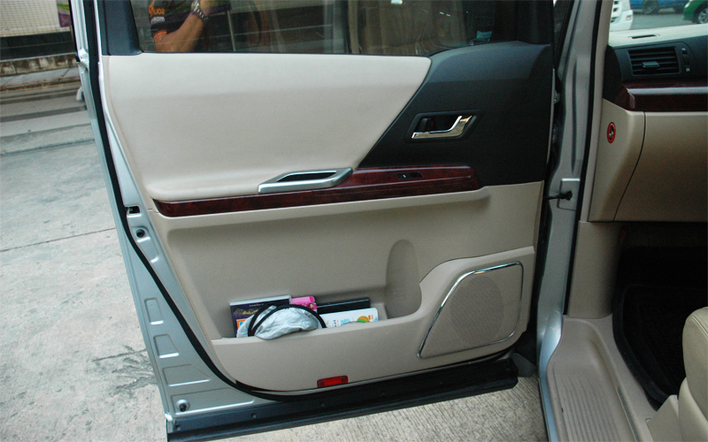 TOYOTA ALPHARD เครื่องเสียง ติดตั้ง