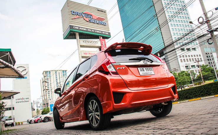 เครื่องเสียง honda jazz fit