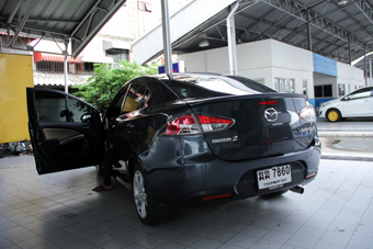 mazda 2 เครื่องเสียง รถยนต์ จอ ตรงรุ่น