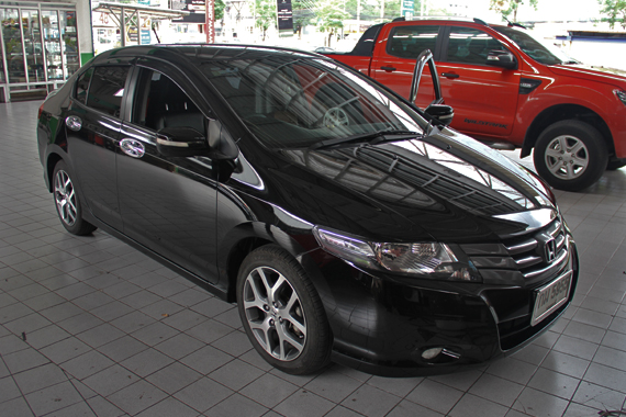 ออกแบบติดตั้งเึรื่องเสียงรถยนต์ใน HONDA CITY