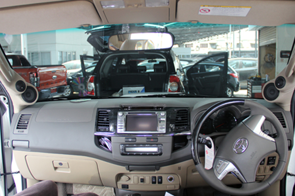 toyota fortuner ลำโพงเสาเอ bassbox