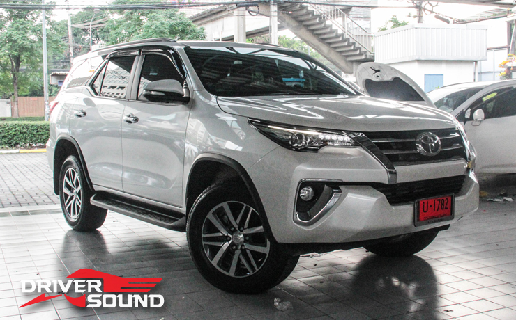 ดิจิตอลทีวี ALL NEW TOYOTA FORTUNER 2015 ดูทีวี tv เคลื่อนที่