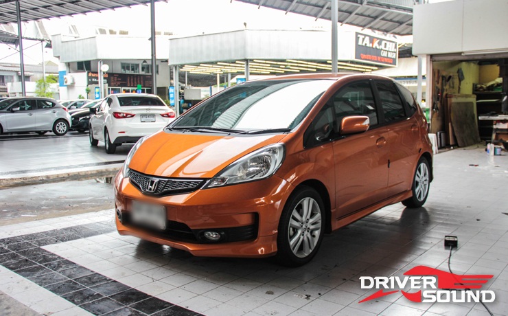 HONDA JAZZ เครื่องเสียง