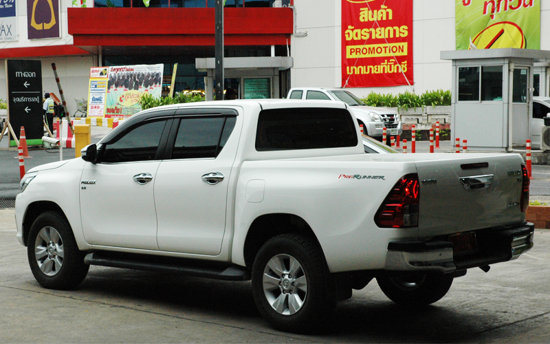 TOYOTA HILUX REVO เครื่องเสียง ลำโพง