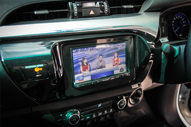 TOYOTA HILUX REVO tv ทีวี เครื่องเล่น วิทยุ 