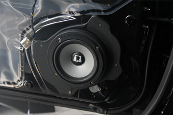 chev colorado เครื่องเสียงรถยนต์ ลำโพง bassbox 