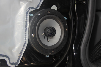 chev colorado เครื่องเสียงรถยนต์ ลำโพง bassbox 